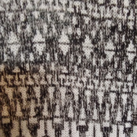 AB Studio Top - Picture 7 of 8